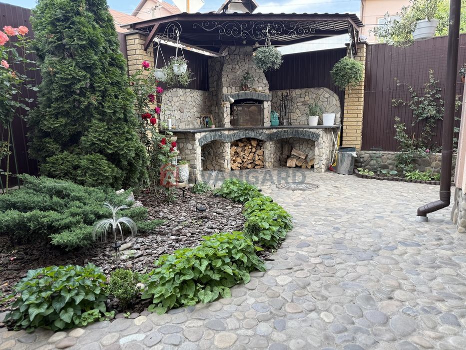 Таунхаус з ремонтом, Святопетрівське!!!