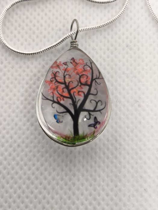 Łańcuszek posrebrzany z wisiorkiem