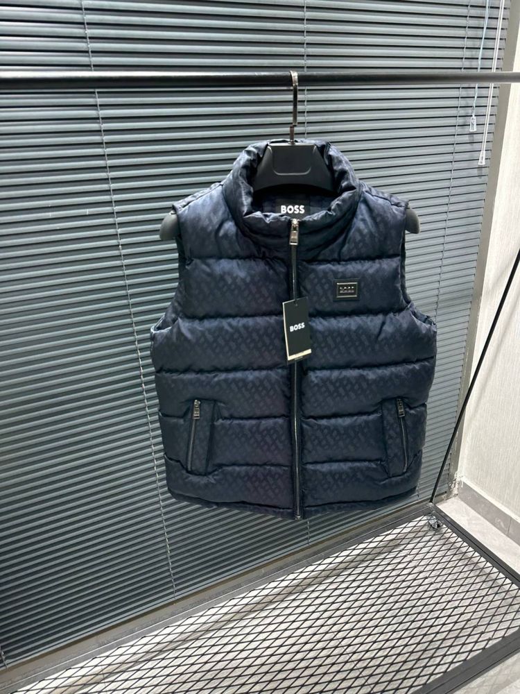 Жилетка Hugo Boss чоловіча темно-синя, жилетка хюго босс чоловіча