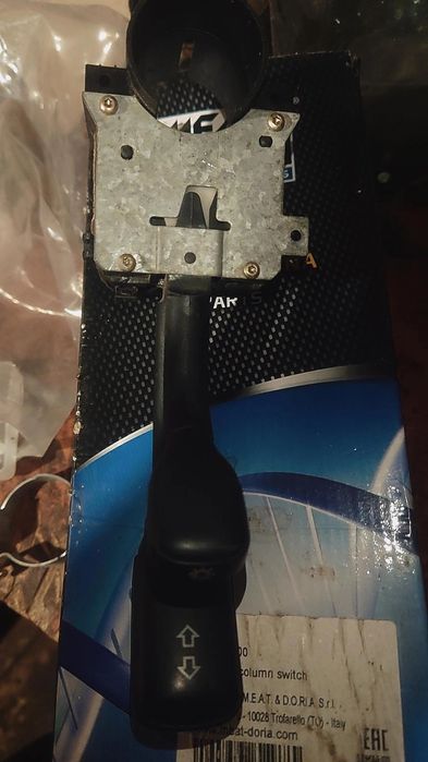 Продам оригінальні перемикачі (стрілки) на Audi.