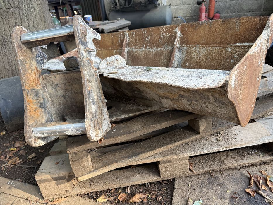 Lyzka skarpowa hydrauliczna 120 ms03 skretna 3-4 ton