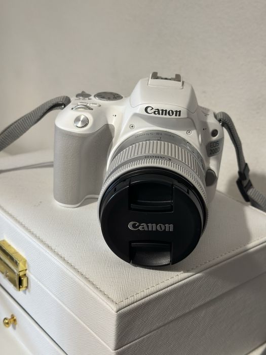 Canon 200D em excelente estado