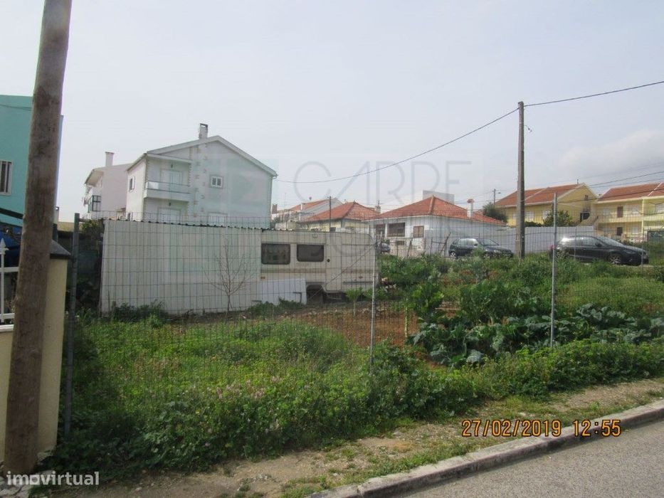 Terreno p/ construção em Santa Iria da Azóia