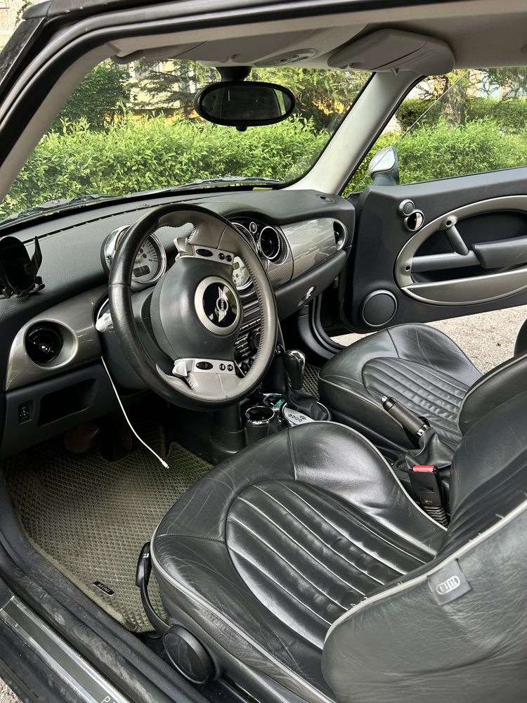Mini Cooper 1.6 benzyna, automat, 2005 r.