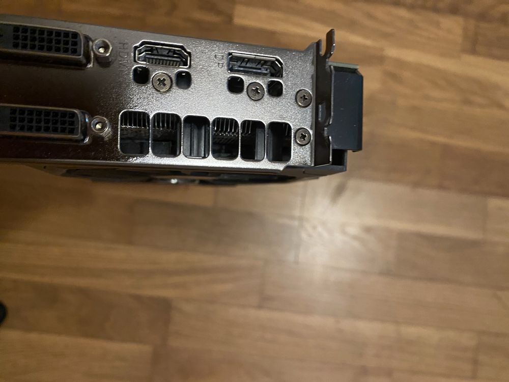 Відеокарта rx570 4 gd