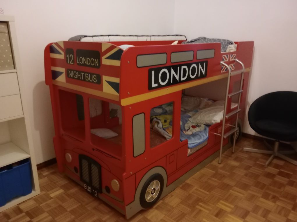 Cama beliche criança bus