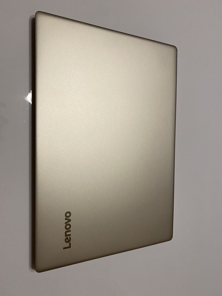 Laptop Lenovo Ideapad 720s-13 Ryzen 7/8GB/256/Win10 Szampański