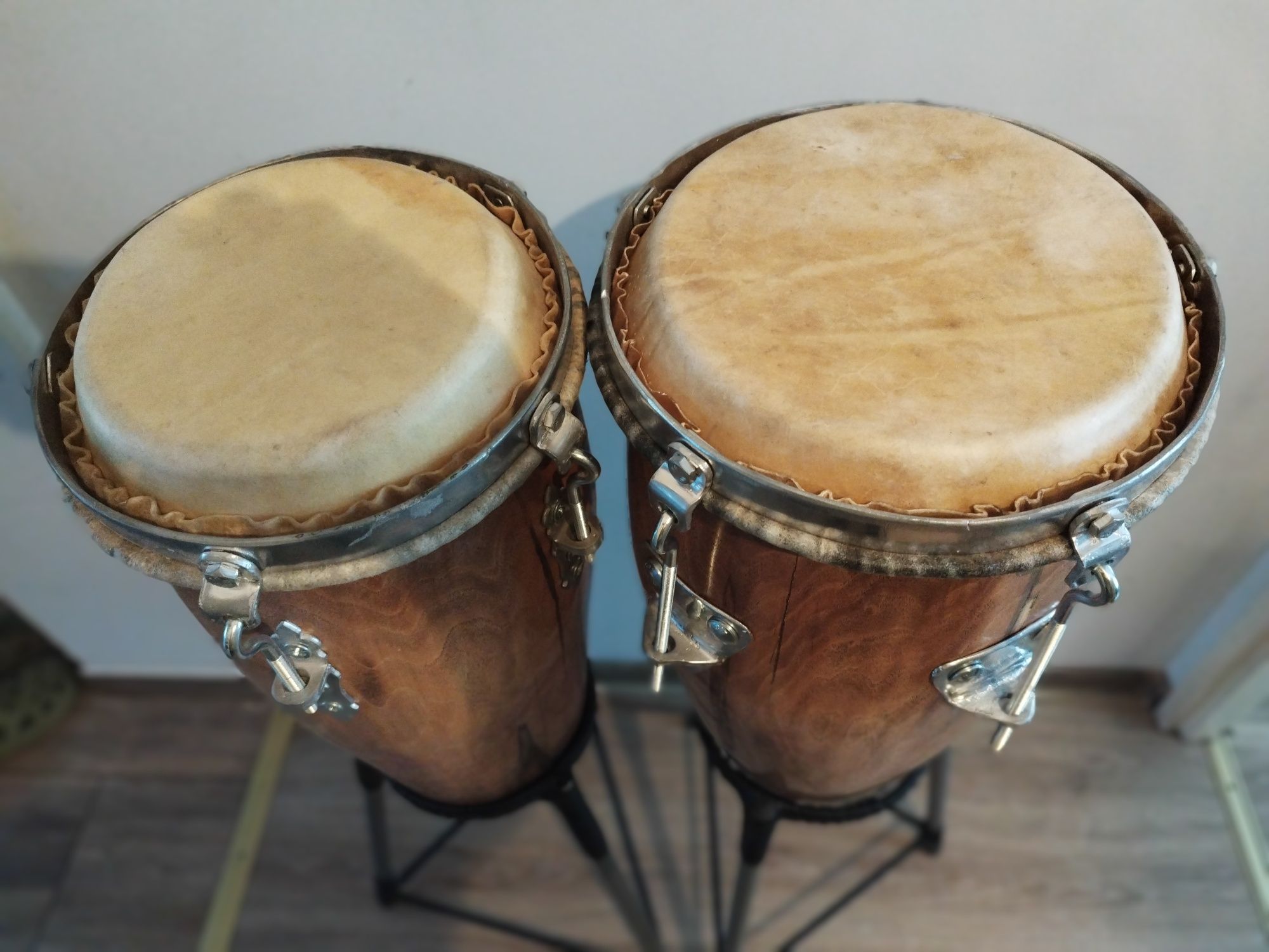 Bębny djembe kongi