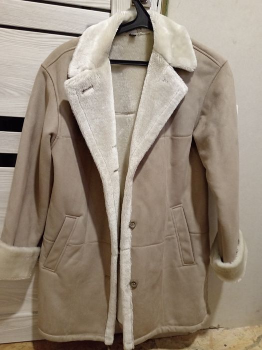 Продам дублянку жіночу,стан ідеал,розмір м,ціна 600грн.