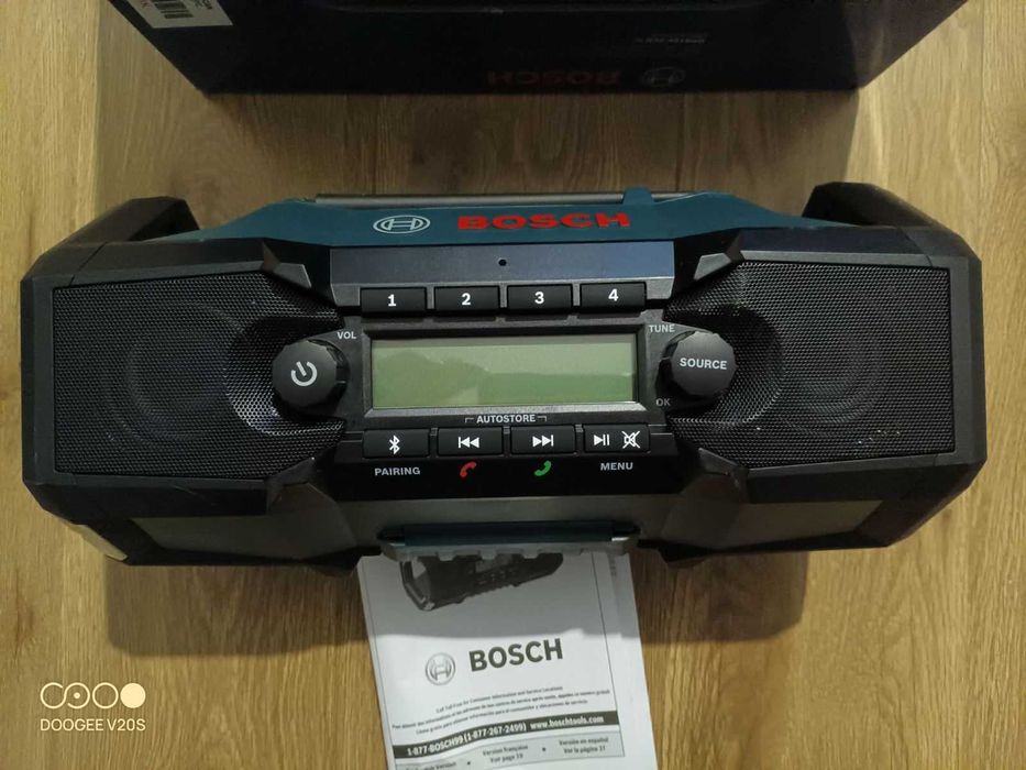 Bosch GPB18V-2CN 18V Jobsite Radio with Bluetoth