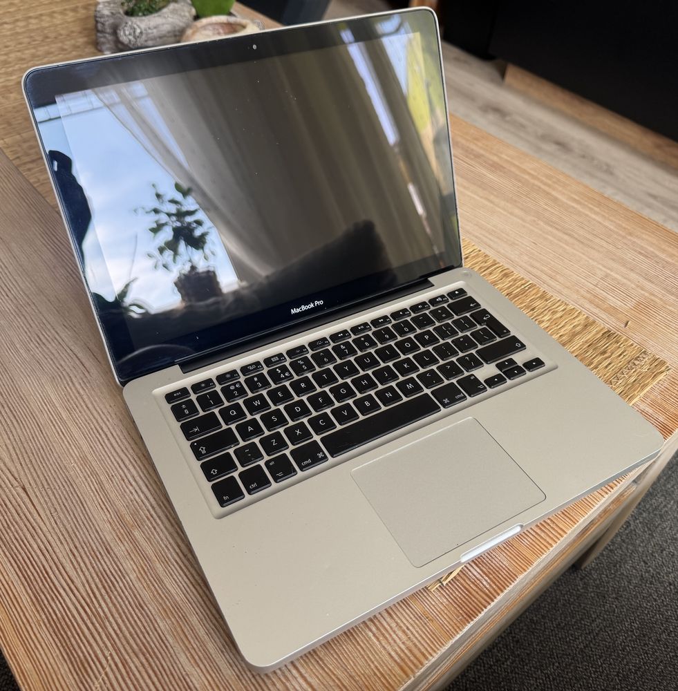 Macbook pro 13 cali Late 2011  fajna konfiguracja