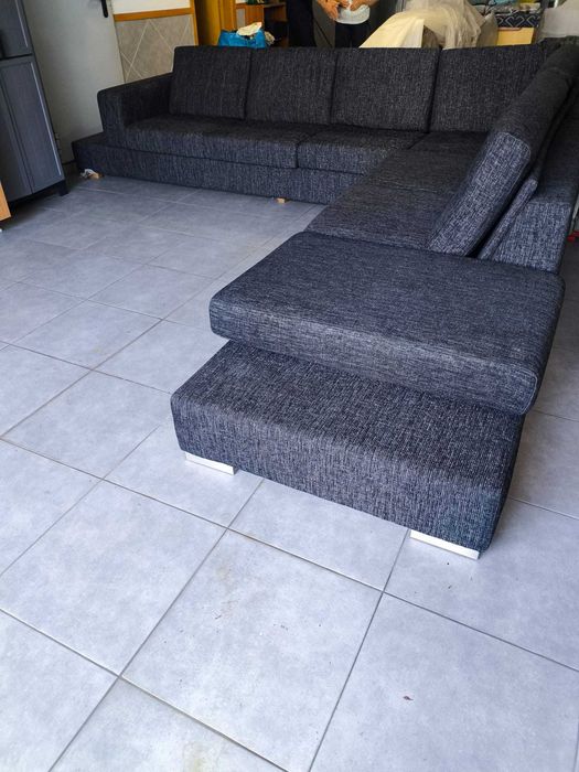 Sofá em "L" em excelente estado