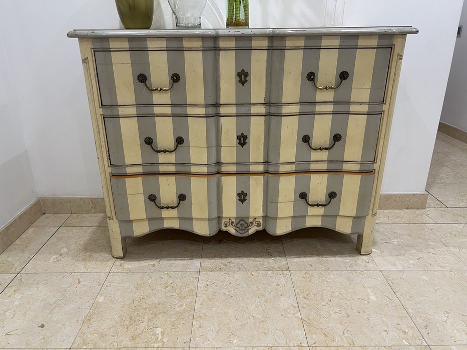 Aparador do hall de entrada