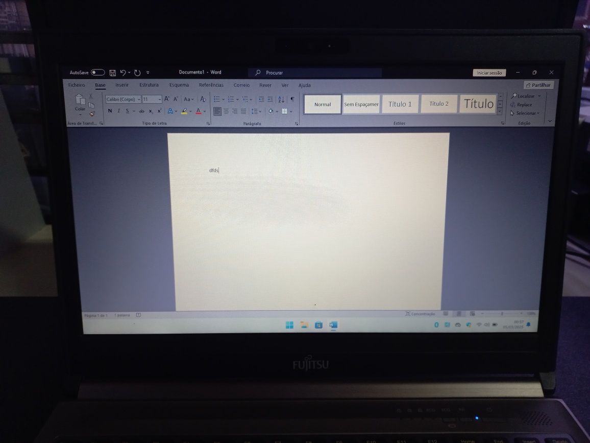 Fujitsu Lifebook E734