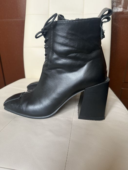 Ботинки кожаные  на флисе женские