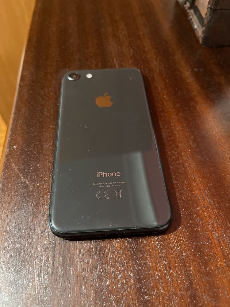 IPhone 8 64gb preto