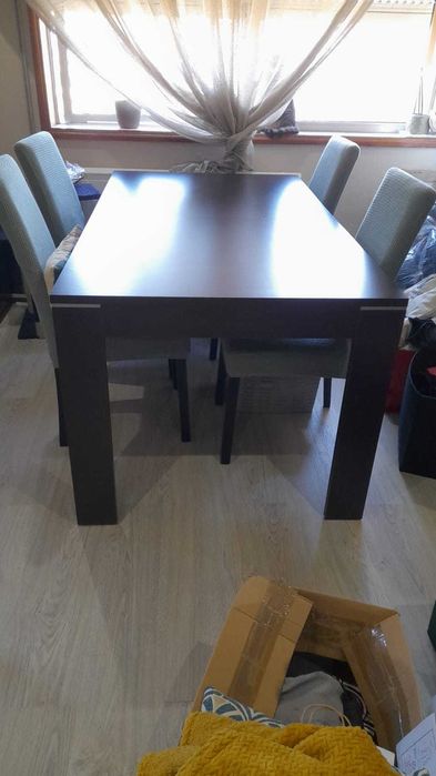 Mesa de jantar extensível