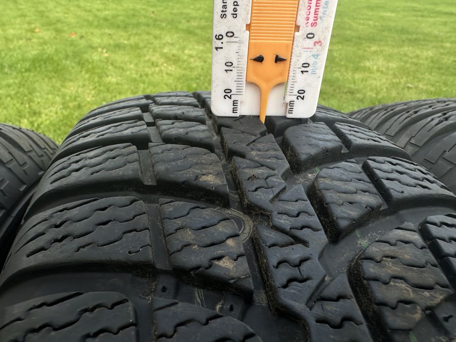 Зимова резина 175 65 R14 KUMHO