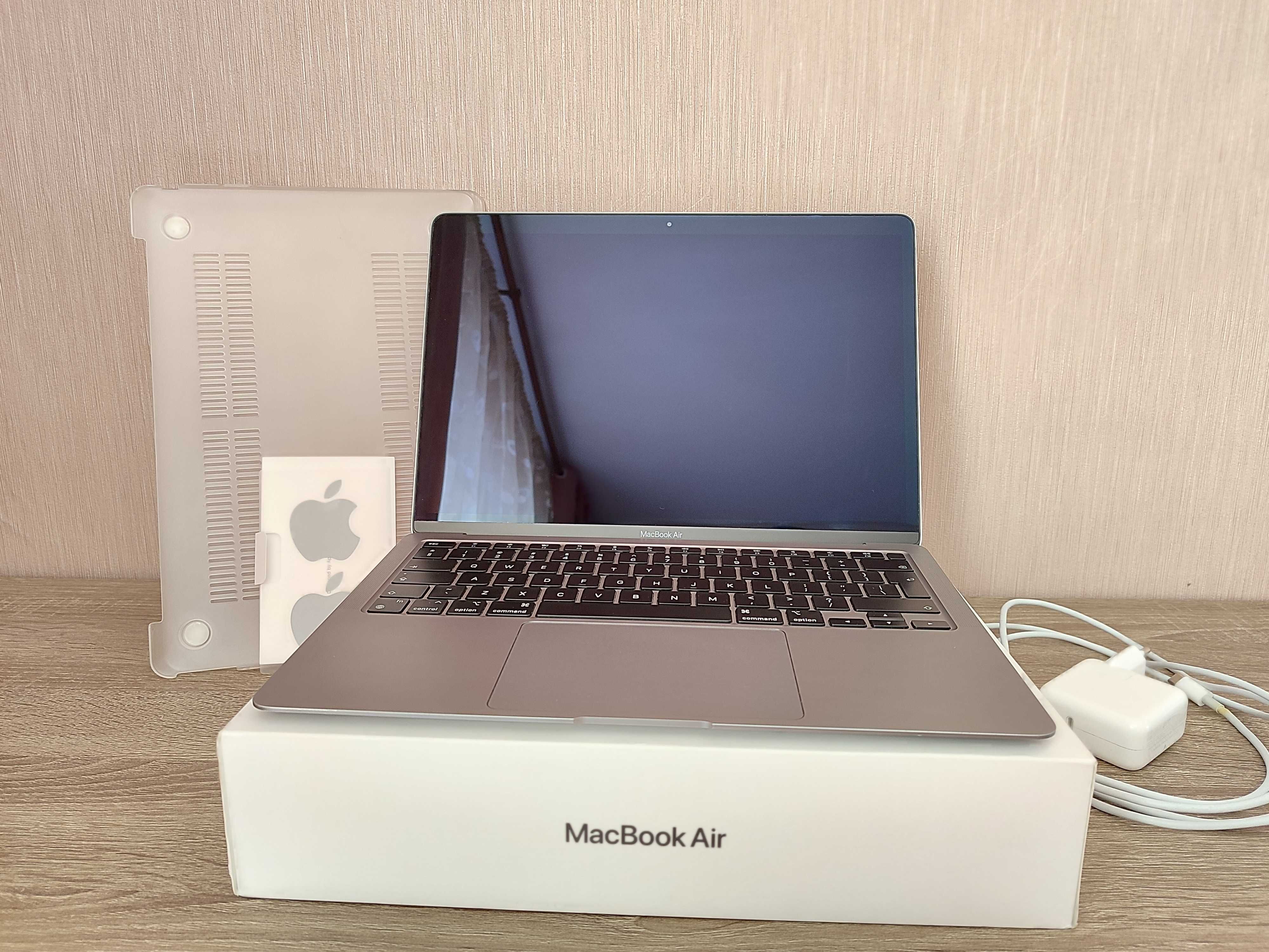 Macbook Air M1 2020 8/256 SSD Space Gray Apple