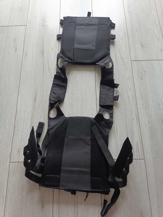 Kamizelka taktyczna koloru czarnego. Dla policjanta , ochrony. Moll