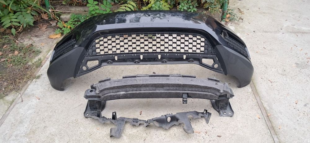 Передний бампер VW TIGUAN 2011г /2017г Америка.