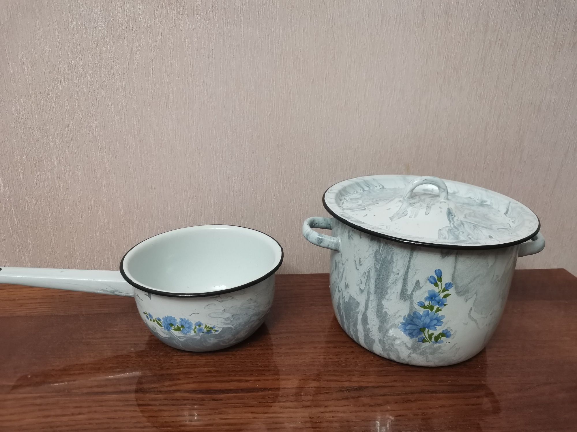 Кастрюля 4, 5 литра, ковш.