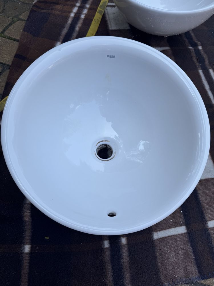 2 umywalki roca porcelanowe stan bardzo dobry średnica 42cm
