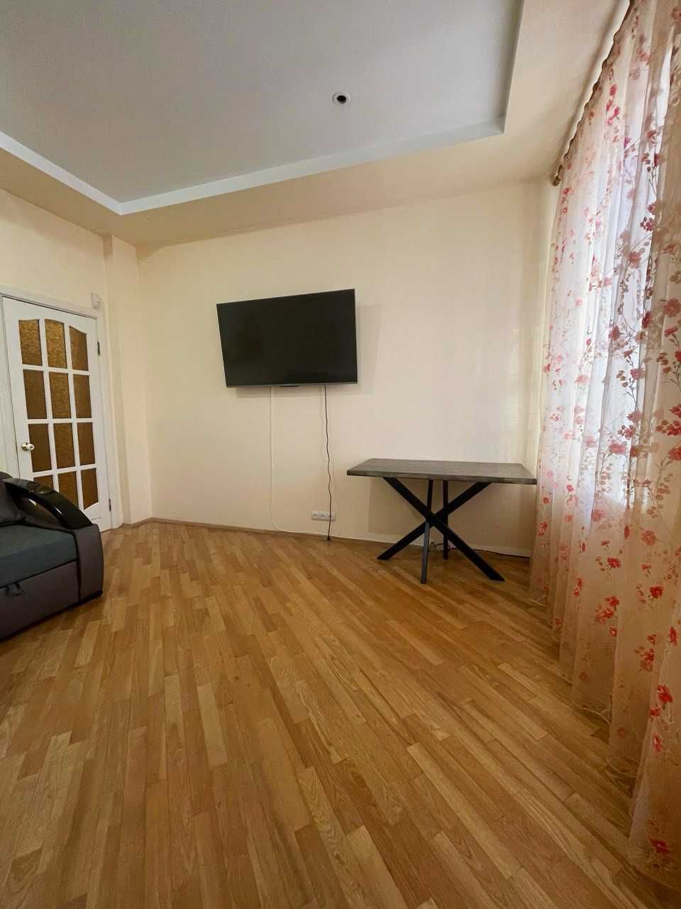 Продаж 3-кімнатної квартири 79.8 кв. м., вул. В. Городецького