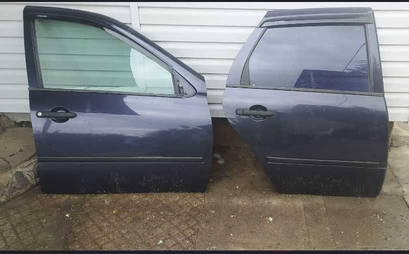 Двери правые ВАЗ 1118 ; 1119 Лада Калина , Гранта