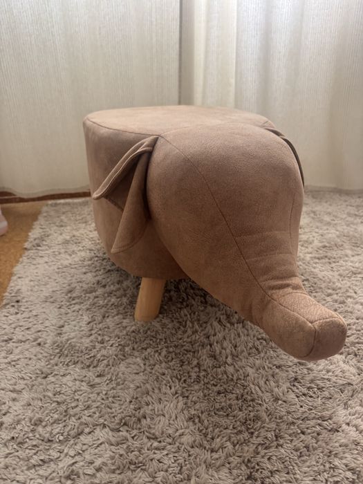 Banco elefante criança