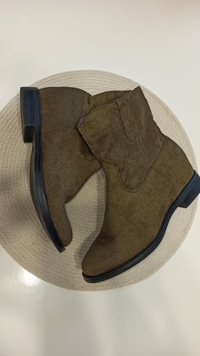 Ocieplane botki khaki ukryty koturn 24,2 cm