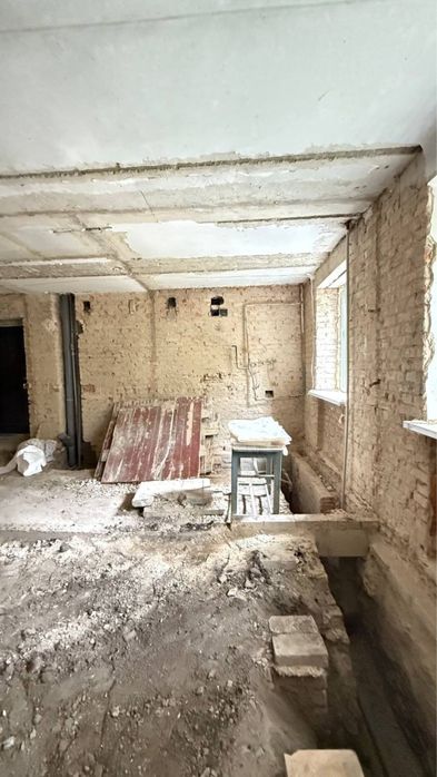 Продаж 2 кімнатної квартири по Є.Тельнова