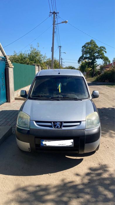 Продам машину bonjour partner