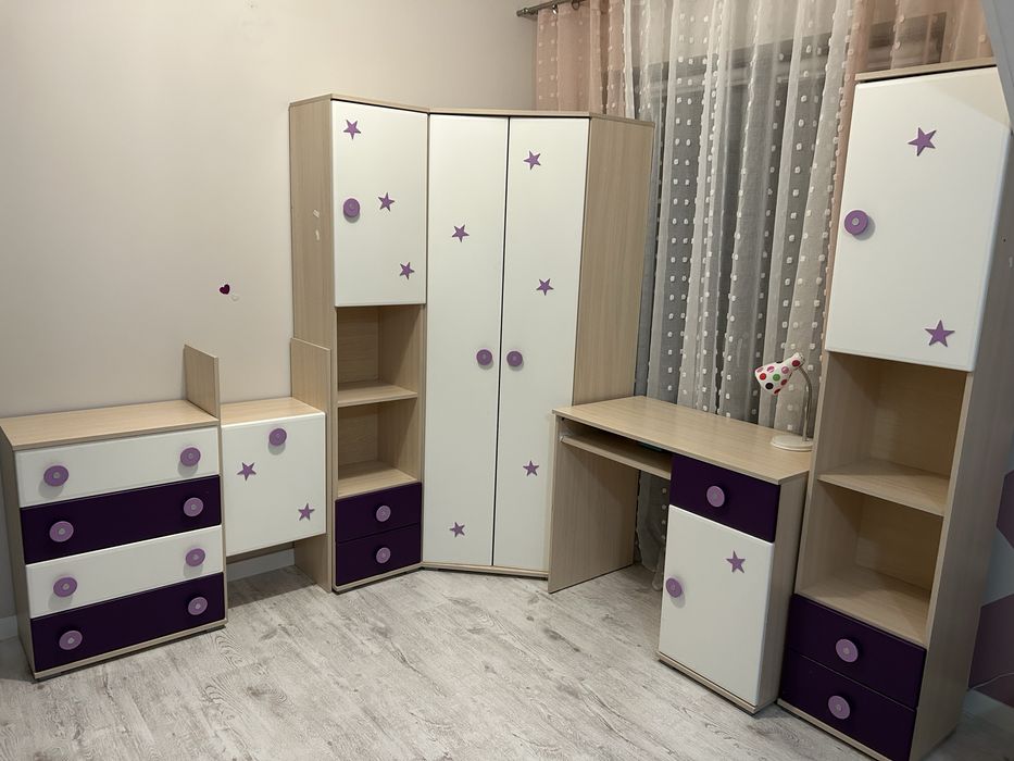 Meble dzieciece + sofa rozkladana