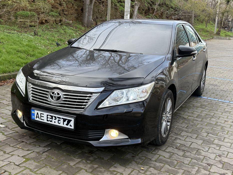 Toyota Camry 2014 рік, газ/бенз/авт 2.5 офіцна повна без торгу