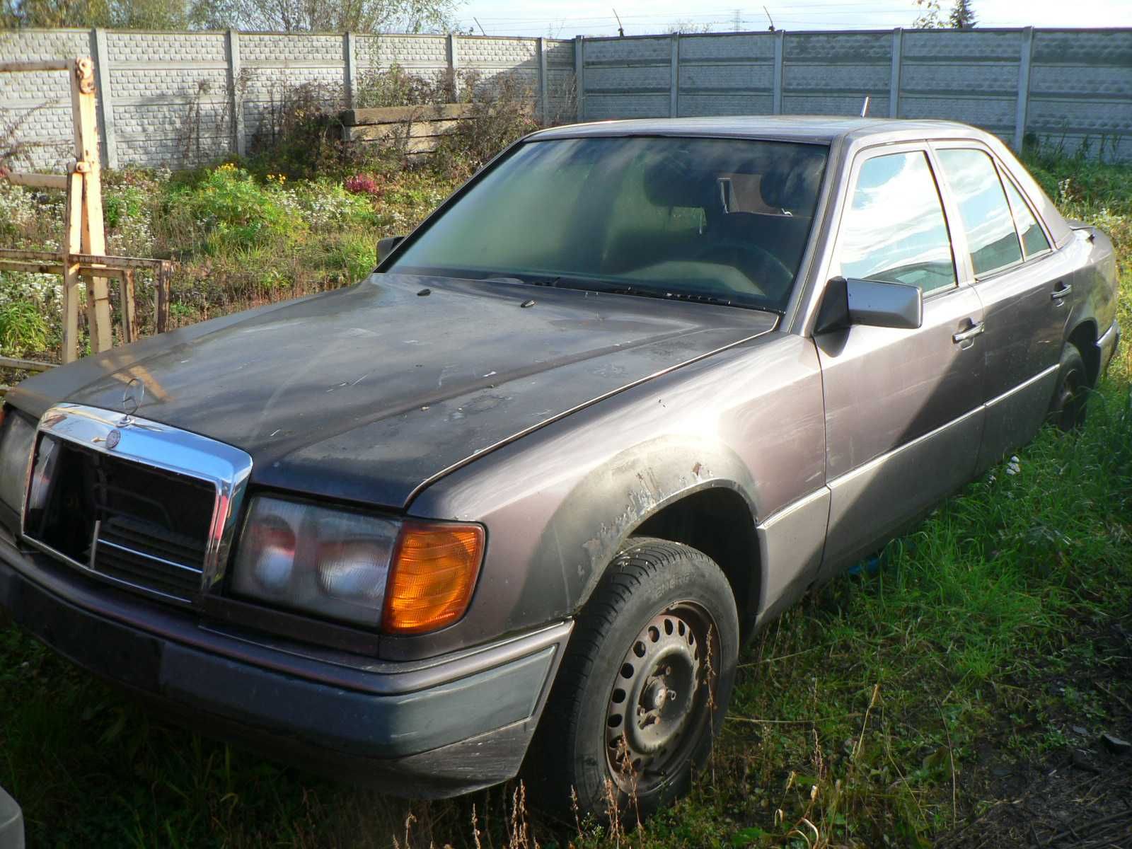 Mercedes W124 2,6