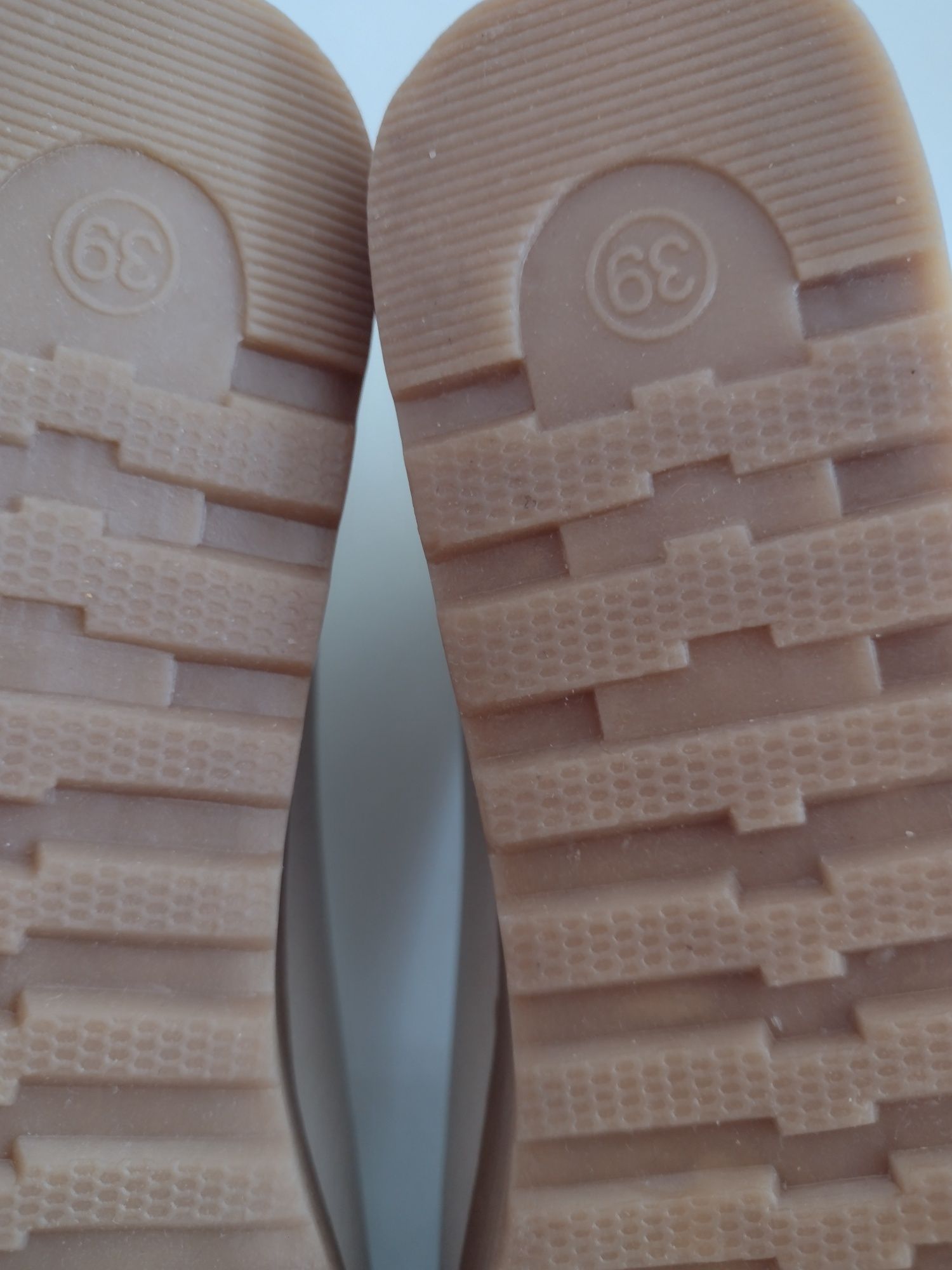 Nowe buty  mokasyny