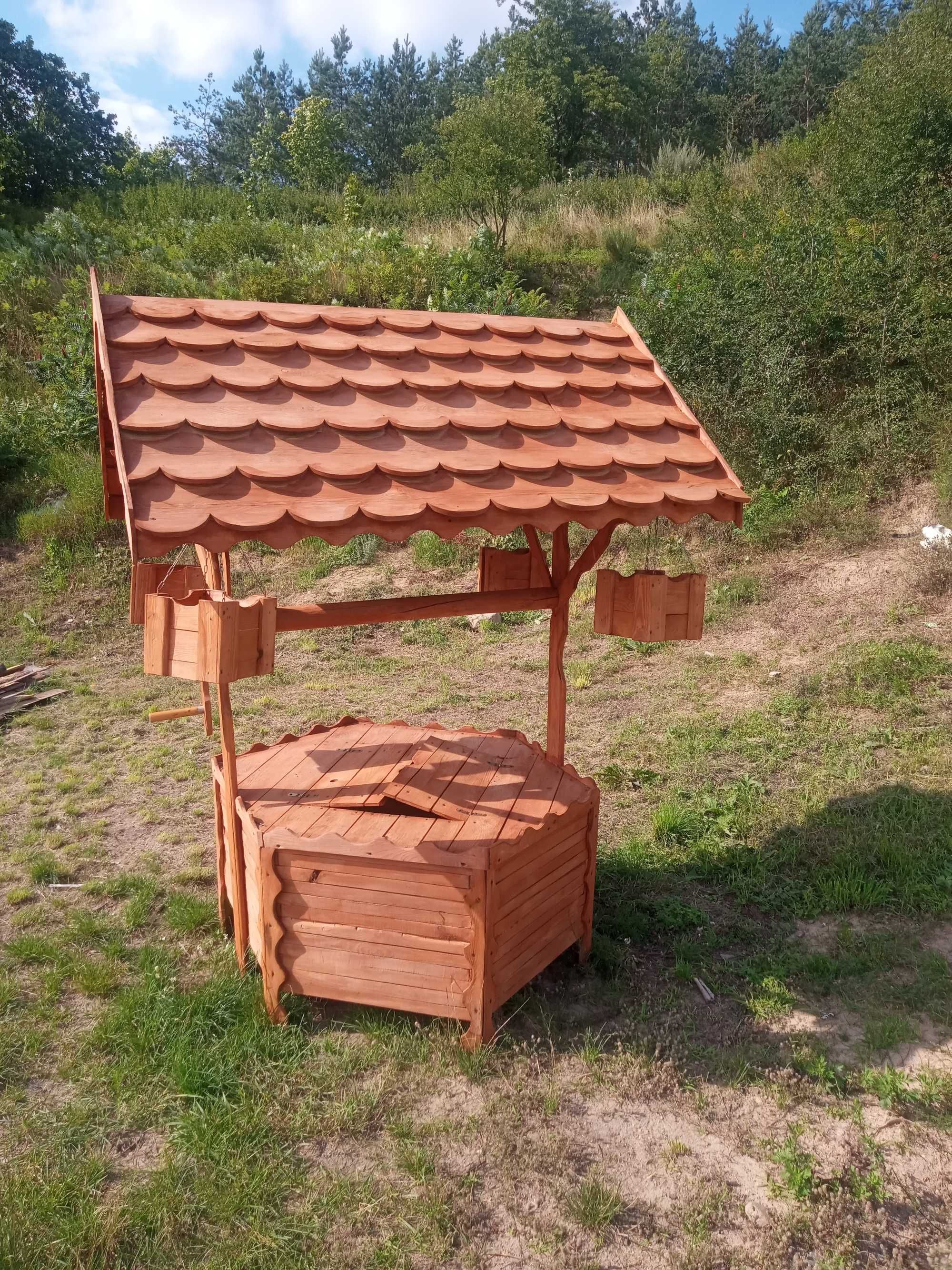 Studnia ogrodowa ozdobna