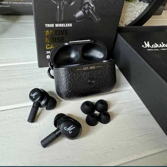 Вакуумні бездротові навушники Marshall Motif II ANC (Black)