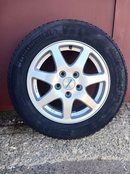 Зимові шини Continental.