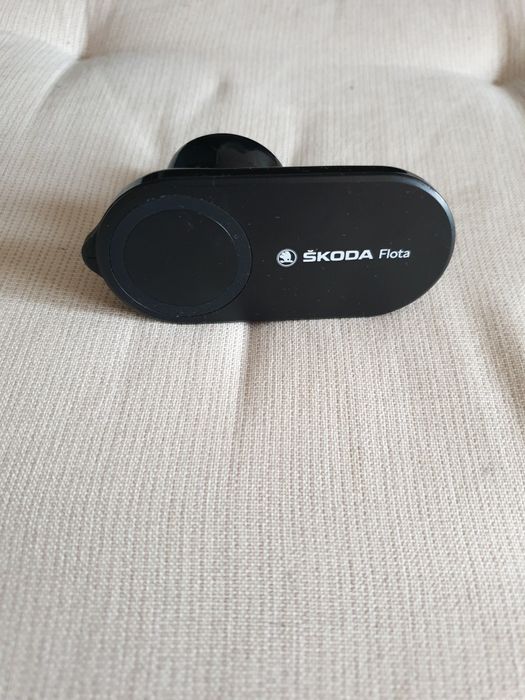 Uchwyt magnetyczny na telefon