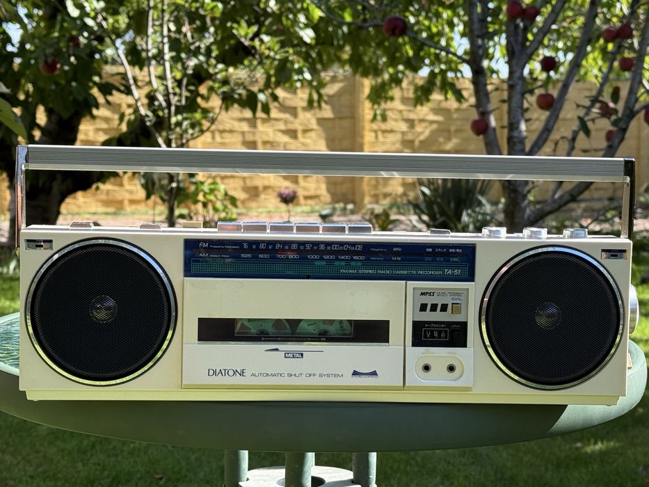 Продам магнитолу DIATONE TA-51S