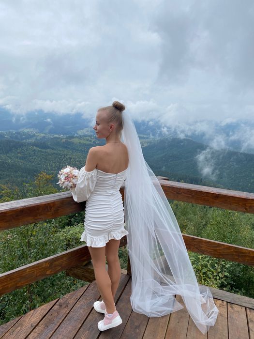 Фата весільна довга