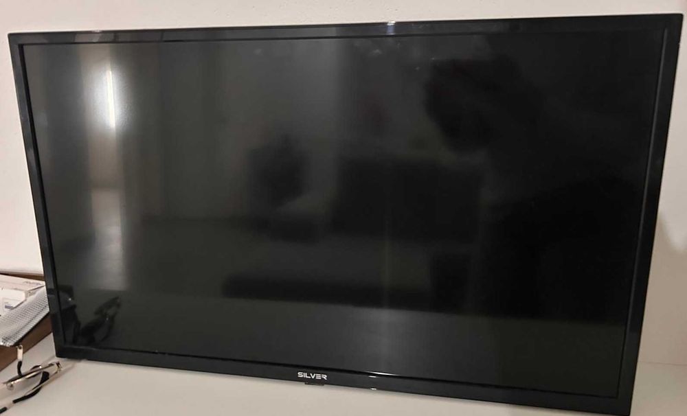 Smart Tv Led Silver 32"