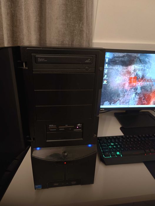 Sprzedam Komputer Gamingowy (rezerwacja)