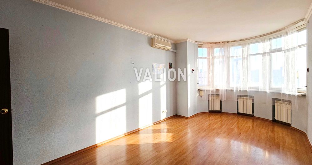 Продаж 3 кімн. кв. вул. Золотоустівська, 10-12, площа Галицька, Центр