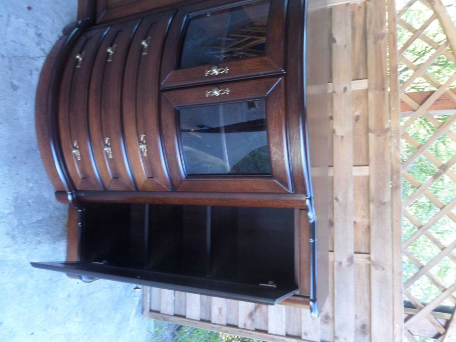 piękny barek Diana Olejnikowski stan bdb kolor orzech komoda