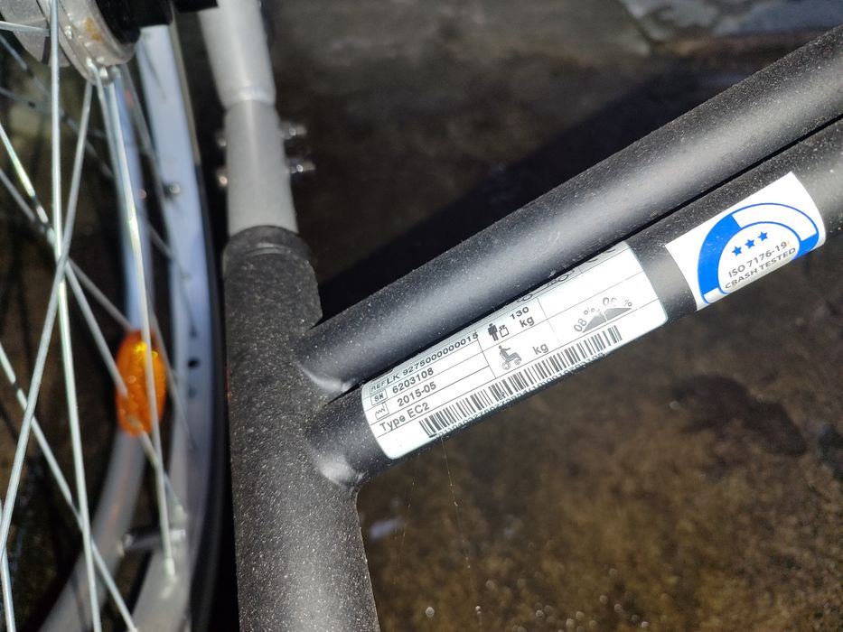 Інвалідний візок (ширина сидіння 51 см)