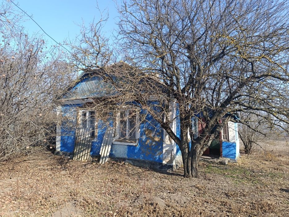 Продається будинок з великою земельною ділянкою чудовій локації