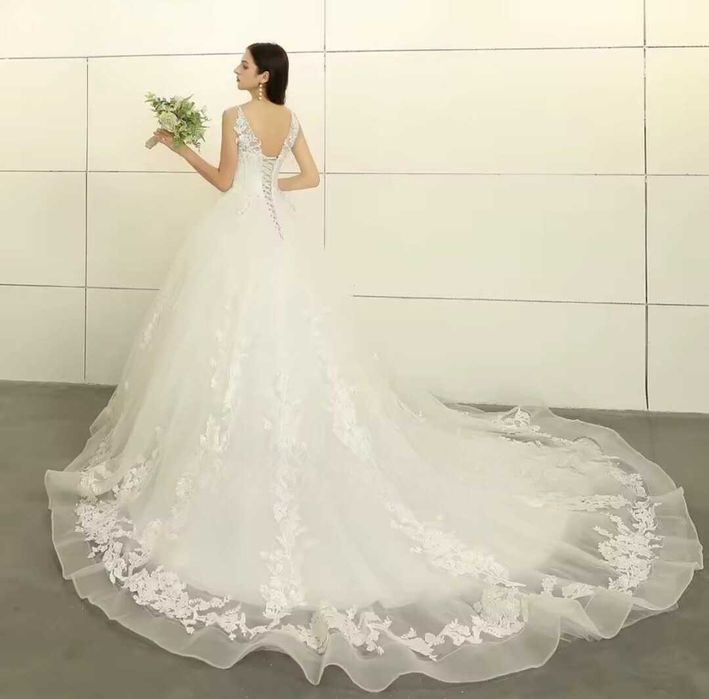 Vestido de noiva modelo princesa